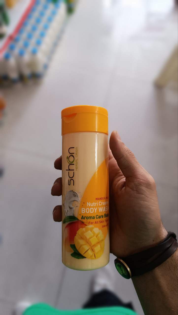 شامپو بدن کرمی شیر و انبه شون | 300 میل