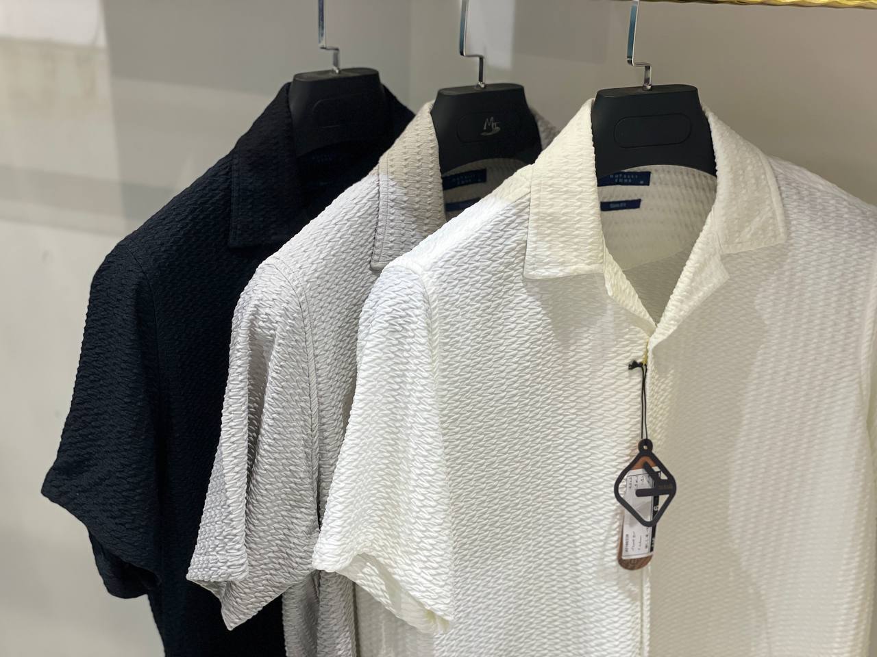 پیراهن یقه انگلیسی