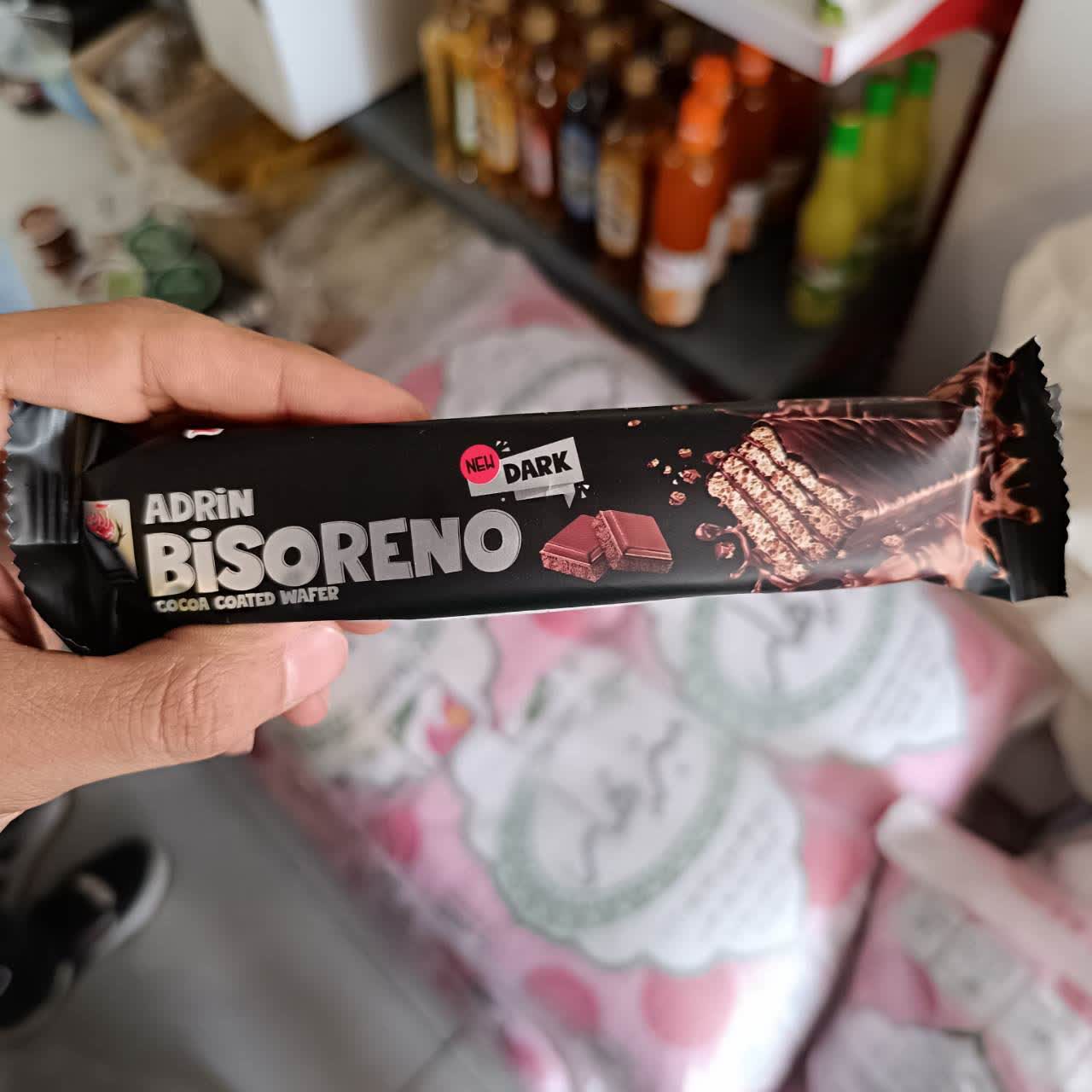 ویفر کرم کاکائویی تلخ با روکش کاکائویی بیس ارنو 45گرمی آدرین