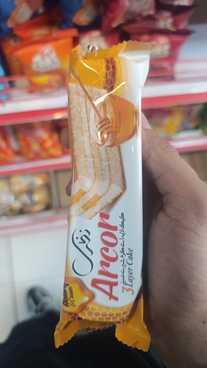 کیک لایه ای کرم شیر عسلی نظری