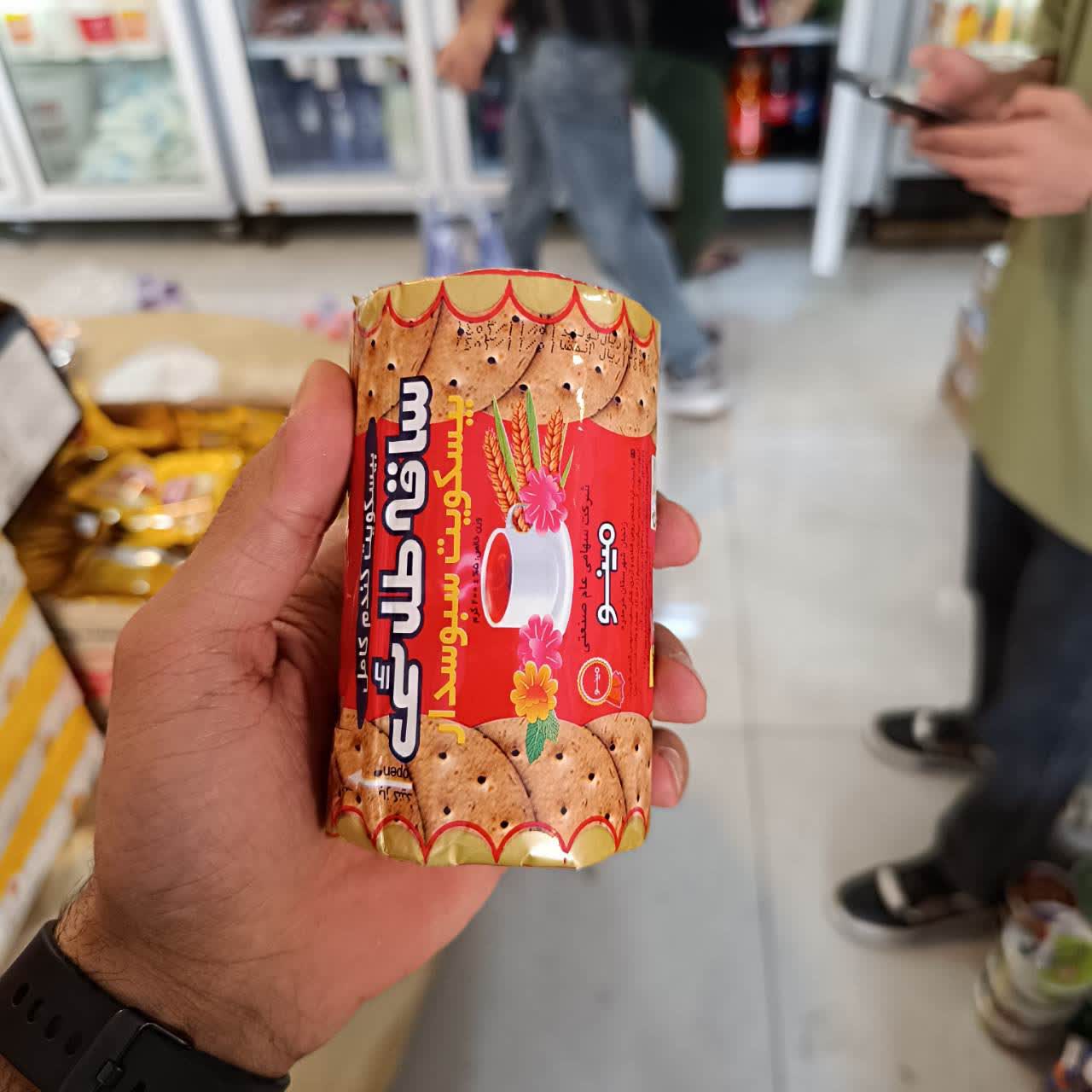 بيسکوئيت ساقه طلایی