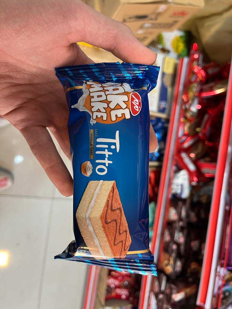 تی تاپ وانیلی تیتو با کرم شیری