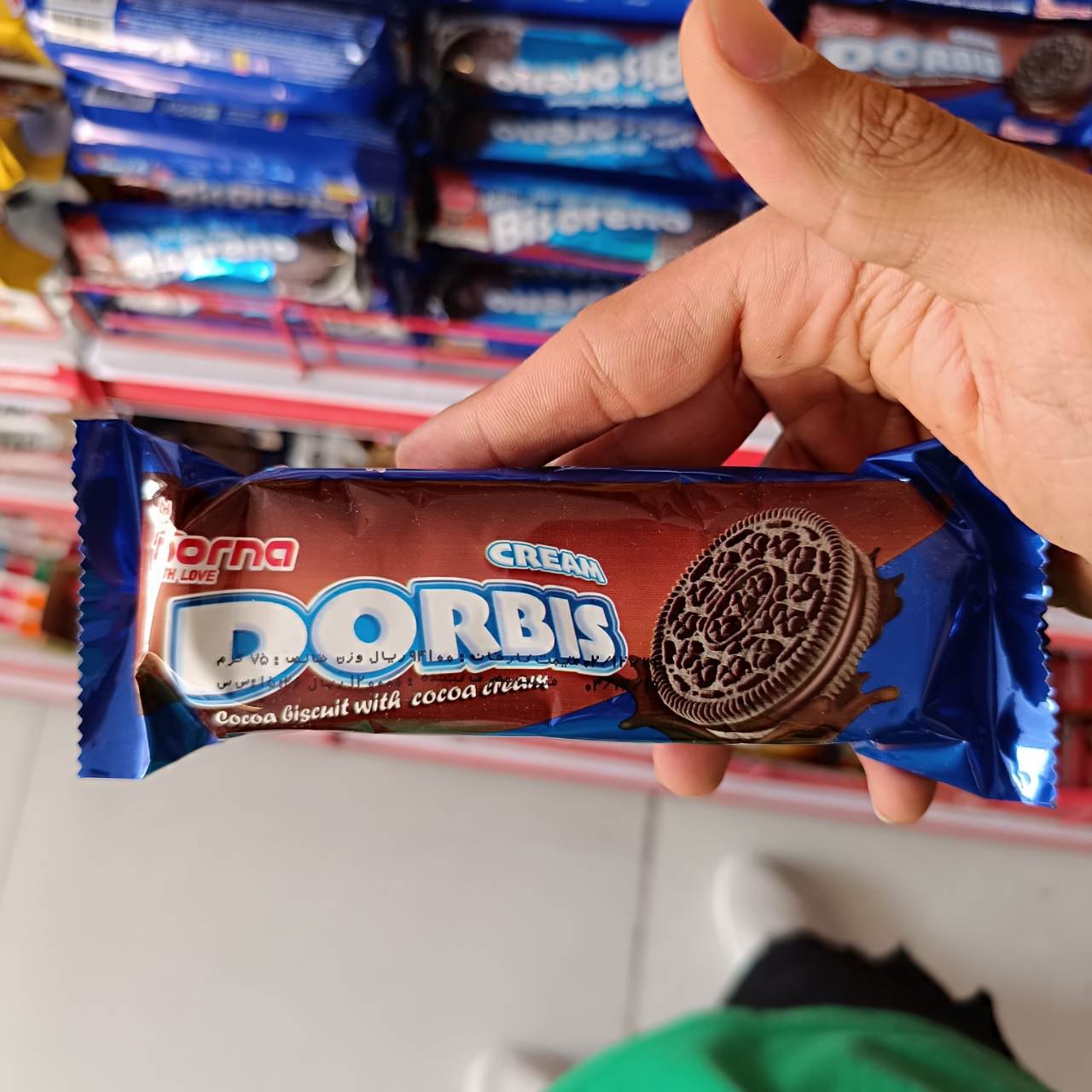 بیسکوئیت شکلاتی دوربیس درنا