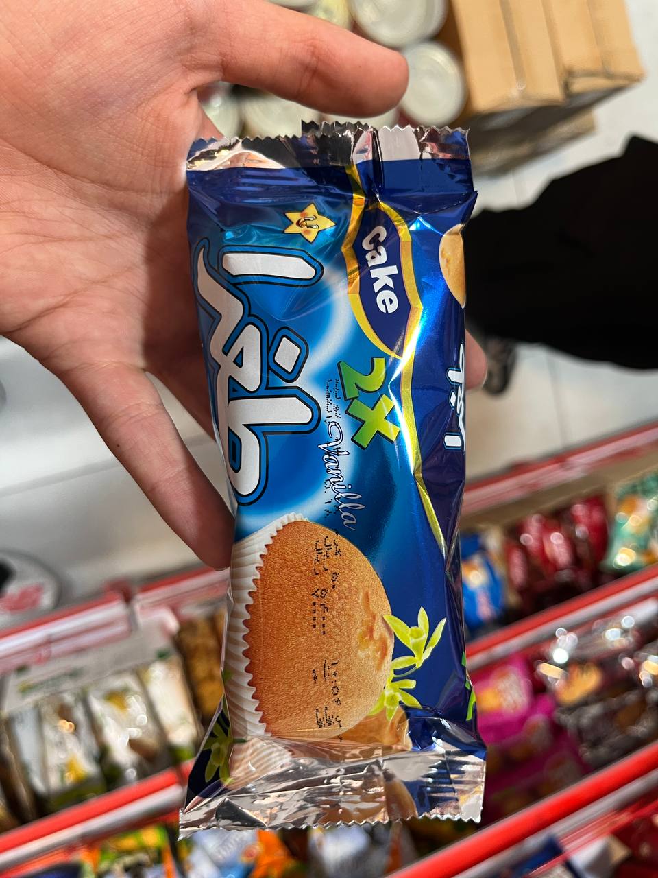 کیک دوتایی وانیلی طغرا